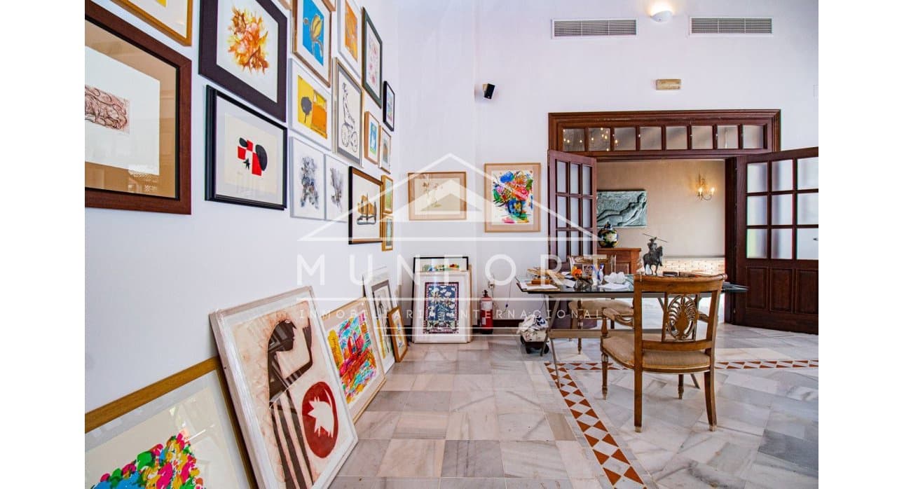 3 makuuhuone Kaupallinen myytävänä paikassa Dehesa de Campoamor - 799 000 € (Ref: 9553166)