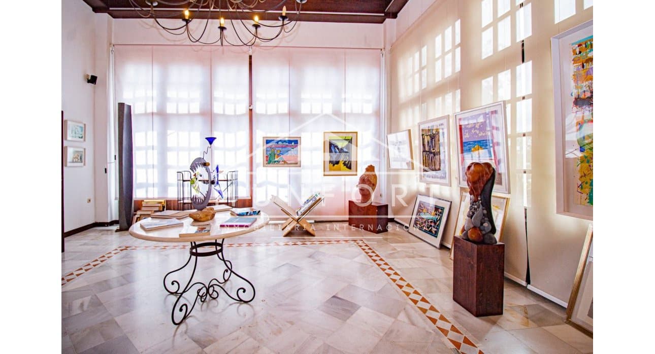 3 makuuhuone Kaupallinen myytävänä paikassa Dehesa de Campoamor - 799 000 € (Ref: 9553166)