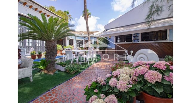 3 makuuhuone Kaupallinen myytävänä paikassa Dehesa de Campoamor, Orihuela - 799 000 € (Ref: 9553166)