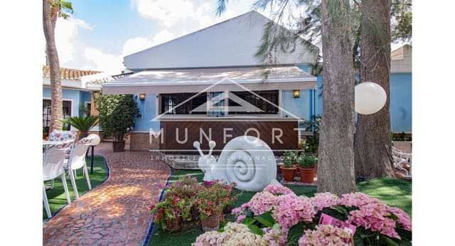 3 makuuhuone Kaupallinen myytävänä paikassa Dehesa de Campoamor, Orihuela - 799 000 € (Ref: 9553166)