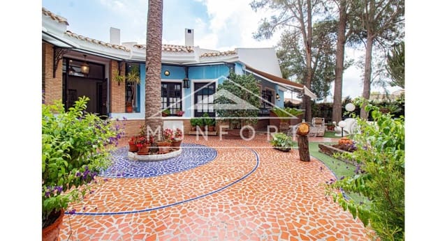 3 makuuhuone Kaupallinen myytävänä paikassa Dehesa de Campoamor, Orihuela - 799 000 € (Ref: 9553166)