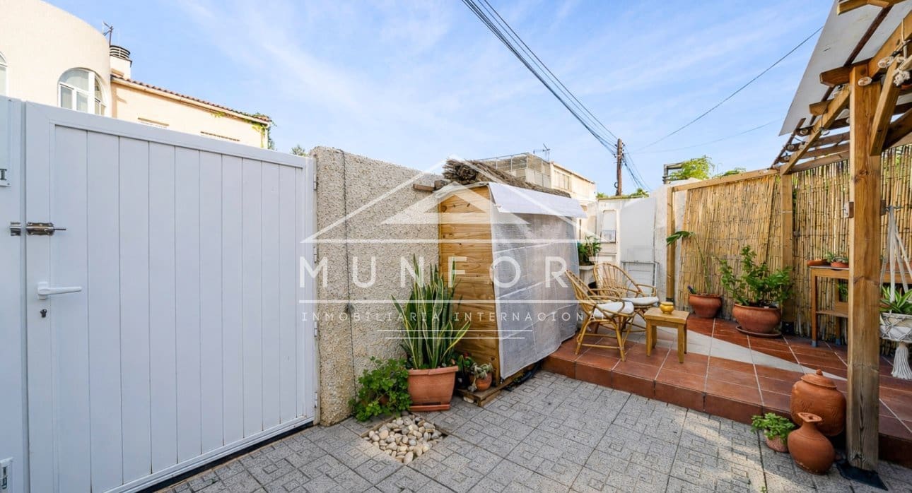 Casa de 2 habitaciones en Los Alcázares en venta - 155.900 € (Ref: 9563761)