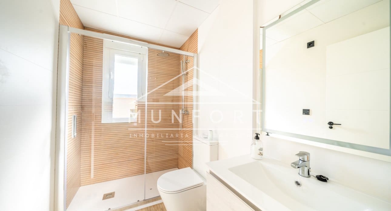 3 chambre Maison de Ville à vendre à Los Alcazares avec piscine - 370 000 € (Ref: 9566749)