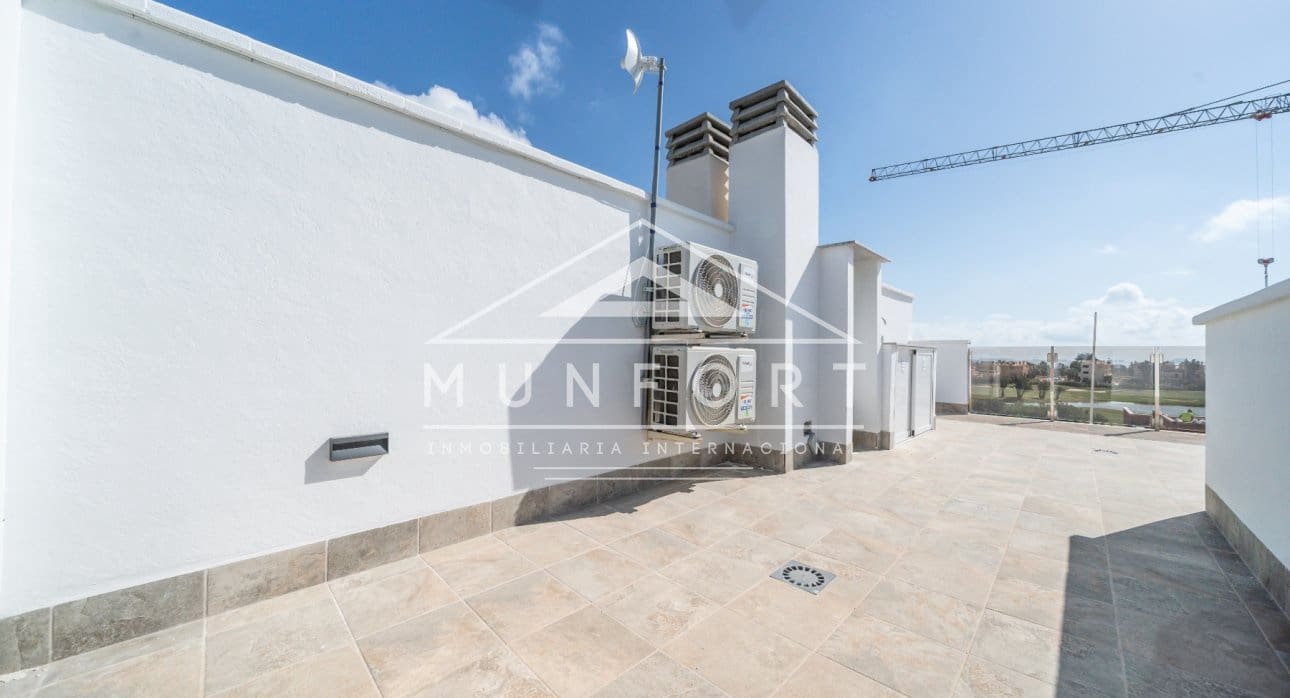 3 chambre Maison de Ville à vendre à Los Alcazares avec piscine - 370 000 € (Ref: 9566749)