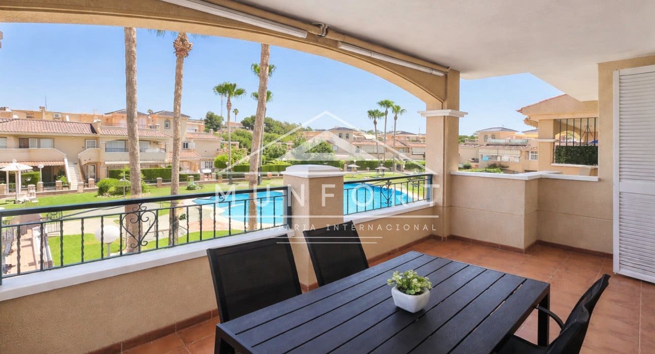 2 Zimmer Bungalow zu verkaufen in Pilar de la Horadada mit Pool - 239.900 € (Ref: 9570202)