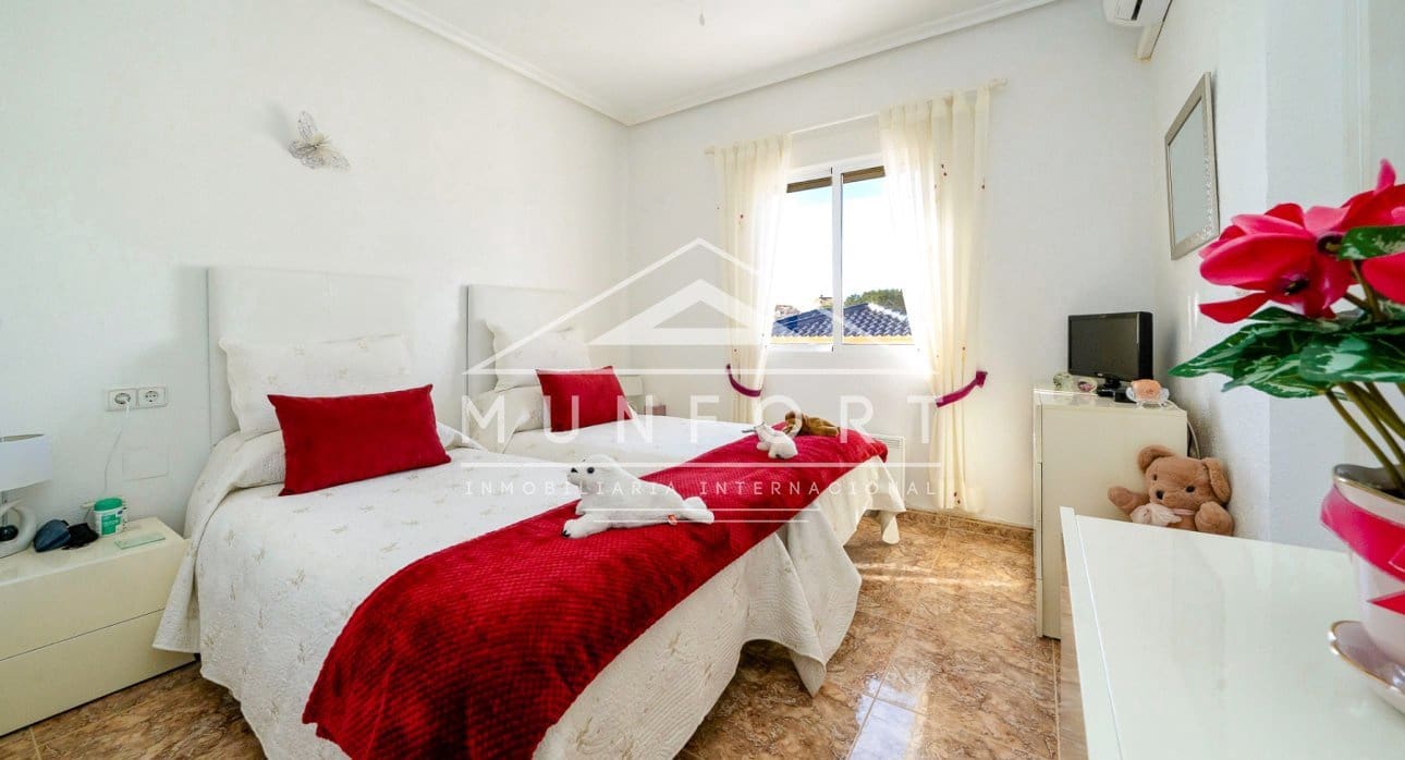 3 quarto Bungalow para venda em Villamartin - 229 900 € (Ref: 9572241)