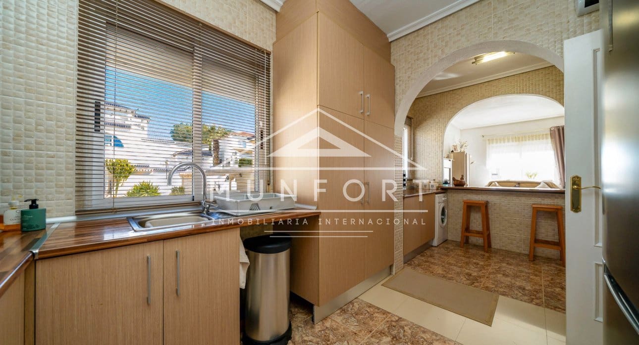 3 quarto Bungalow para venda em Villamartin - 229 900 € (Ref: 9572241)