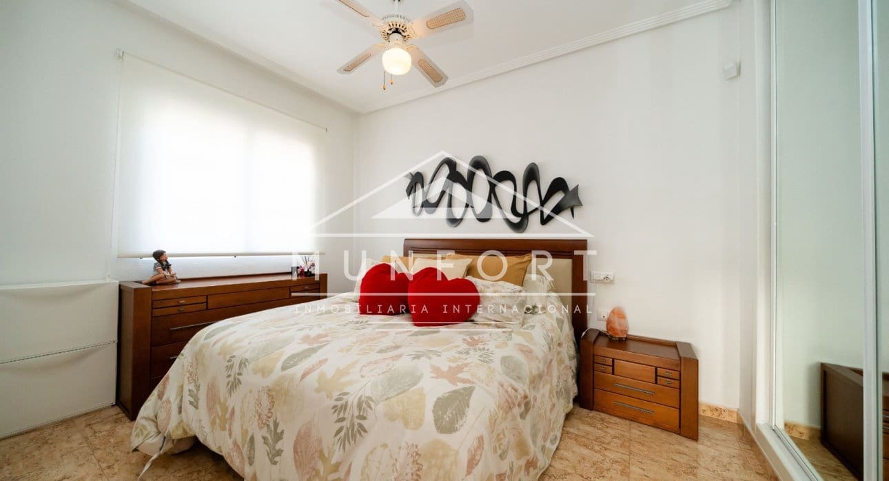 2 slaapkamer Villa te koop in Guardamar del Segura met zwembad - € 247.000 (Ref: 9572242)