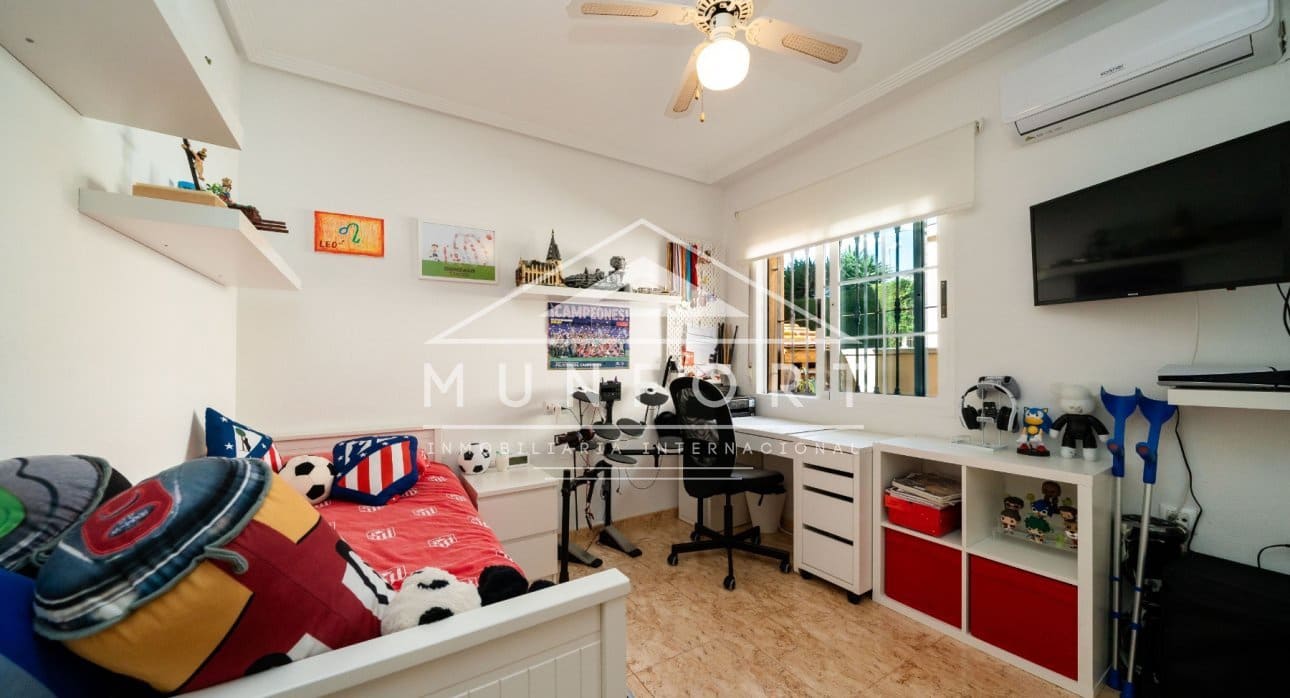 2 slaapkamer Villa te koop in Guardamar del Segura met zwembad - € 247.000 (Ref: 9572242)