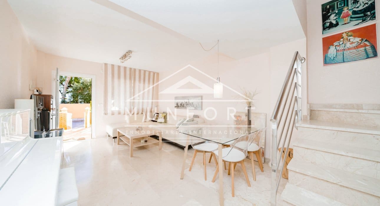 3 slaapkamer Rijtjeshuis te koop in Los Narejos - € 309.900 (Ref: 9575111)