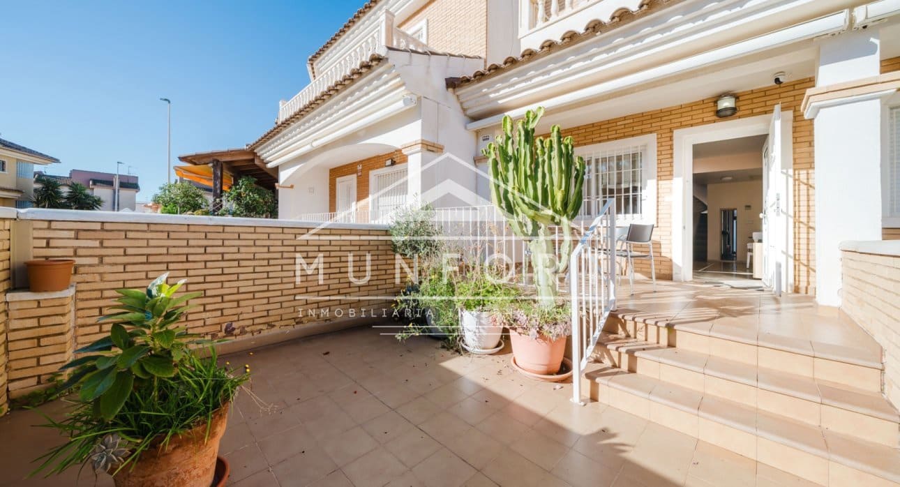 3 slaapkamer Rijtjeshuis te koop in Los Narejos - € 309.900 (Ref: 9575111)