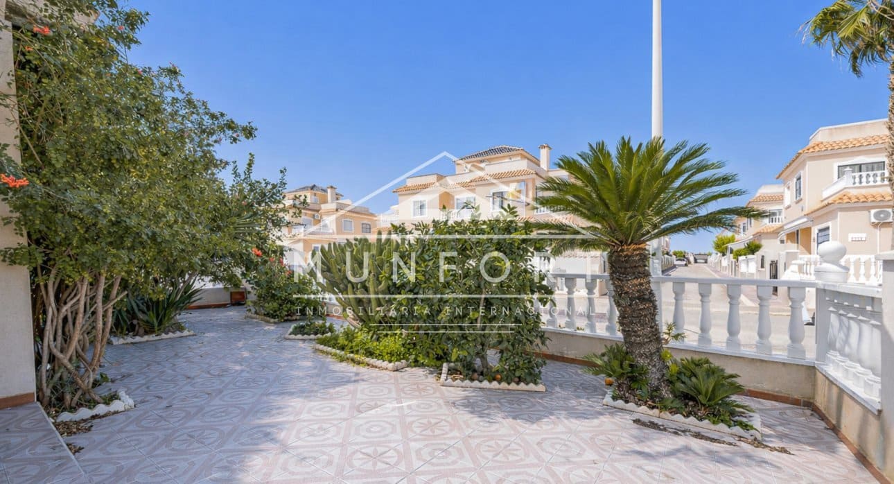 3 chambre Villa/Maison à vendre à La Regia avec piscine - 239 900 € (Ref: 9580095)