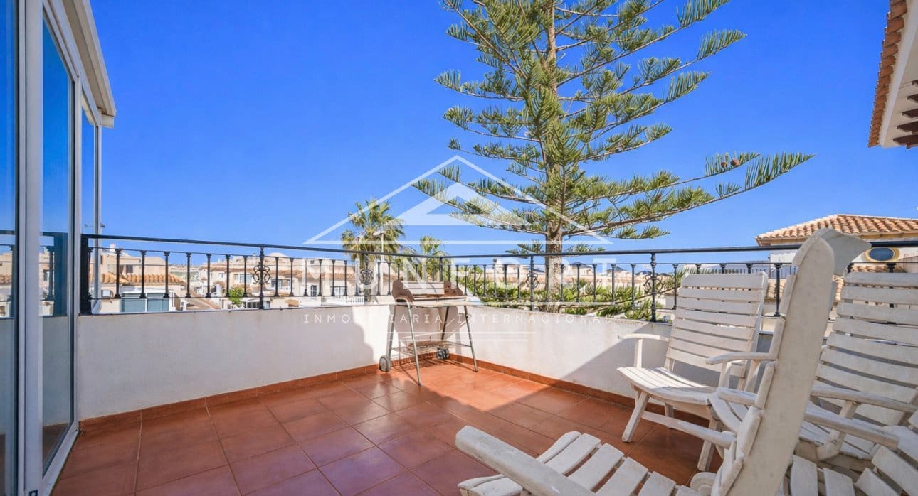 3 camera da letto Villa in vendita in La Regia con piscina - 239.900 € (Rif: 9592088)