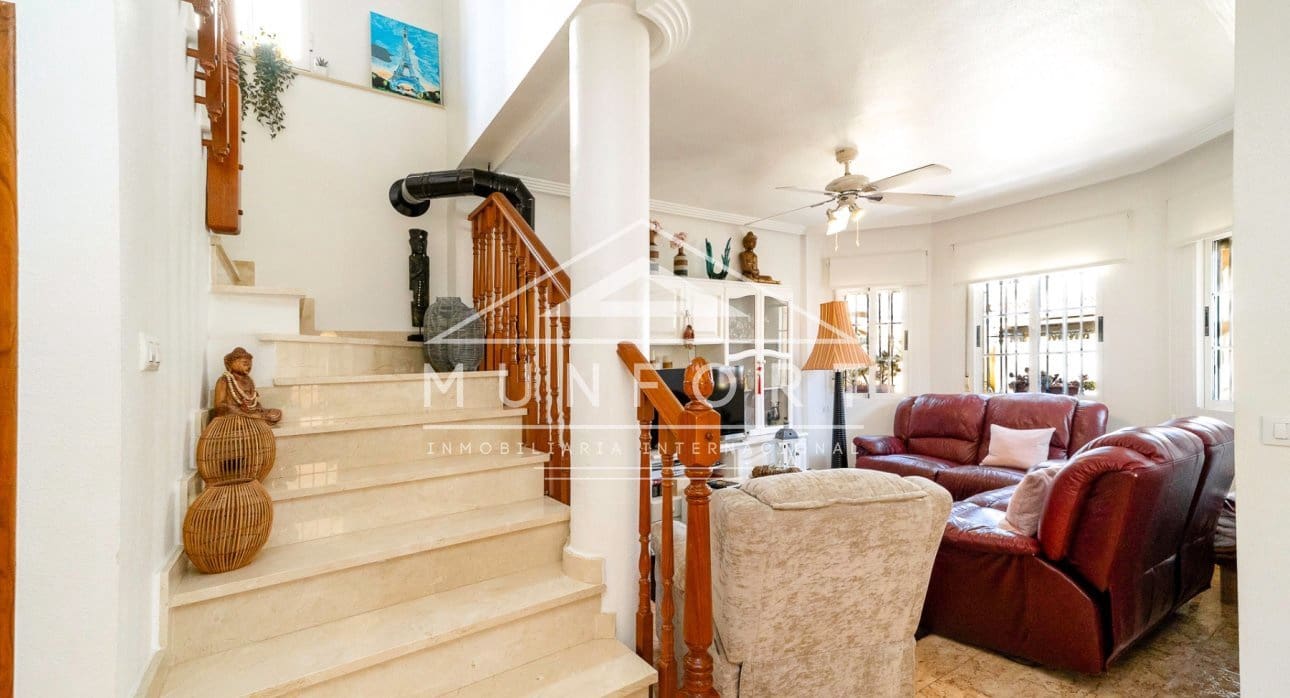 2 bedroom Villa for sale in Guardamar del Segura with pool - € 247,000 (Ref: 9592089)