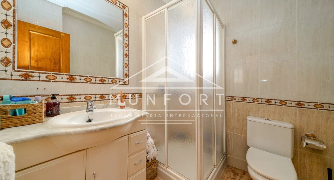 2 bedroom Villa for sale in Guardamar del Segura with pool - € 247,000 (Ref: 9592089)