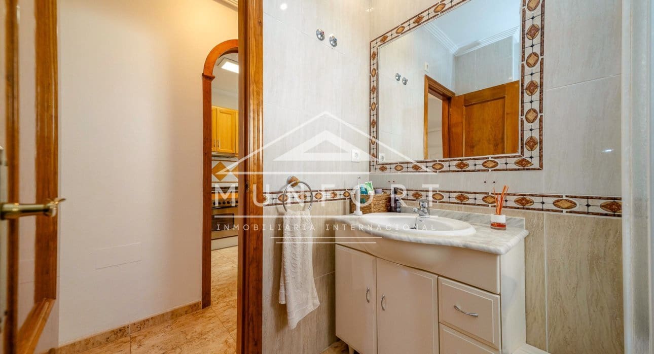 2 bedroom Villa for sale in Guardamar del Segura with pool - € 247,000 (Ref: 9592089)