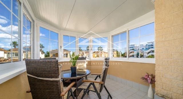 2 makuuhuone Huvila myytävänä paikassa El Raso, Guardamar del Segura mukana uima-altaan - 247 000 € (Ref: 9592089)