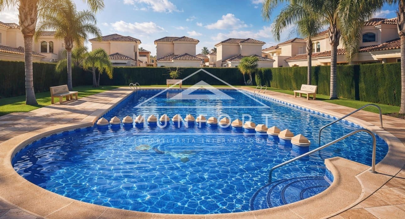 2 bedroom Villa for sale in Guardamar del Segura with pool - € 247,000 (Ref: 9592089)