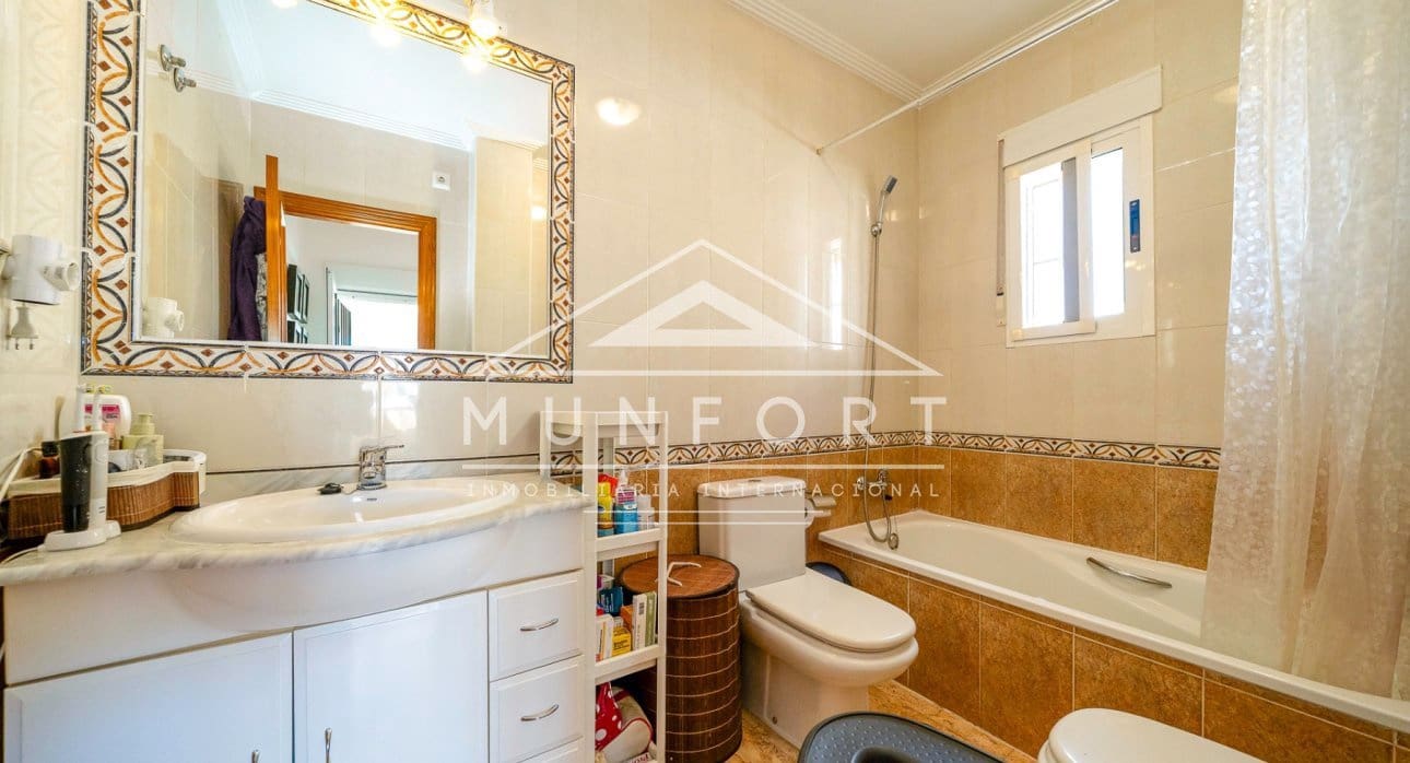 2 bedroom Villa for sale in Guardamar del Segura with pool - € 247,000 (Ref: 9592089)