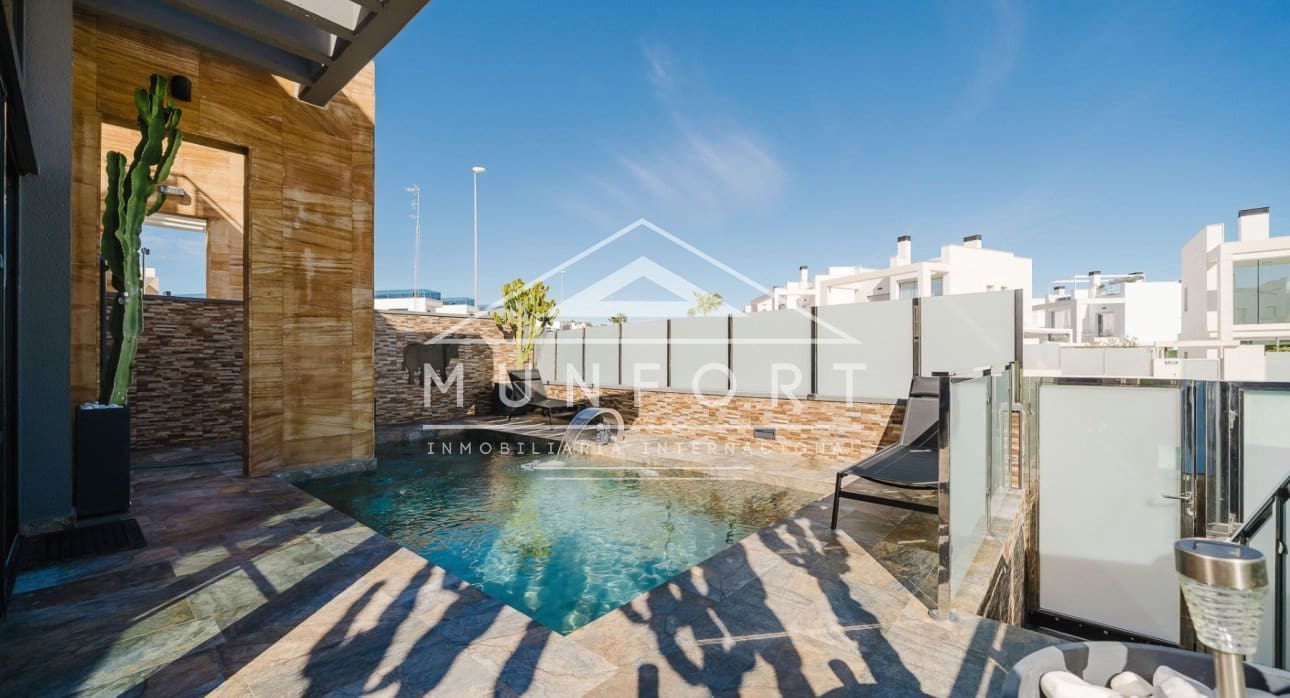 3 camera da letto Villa in vendita in Orihuela Costa con piscina - 575.000 € (Rif: 9592225)