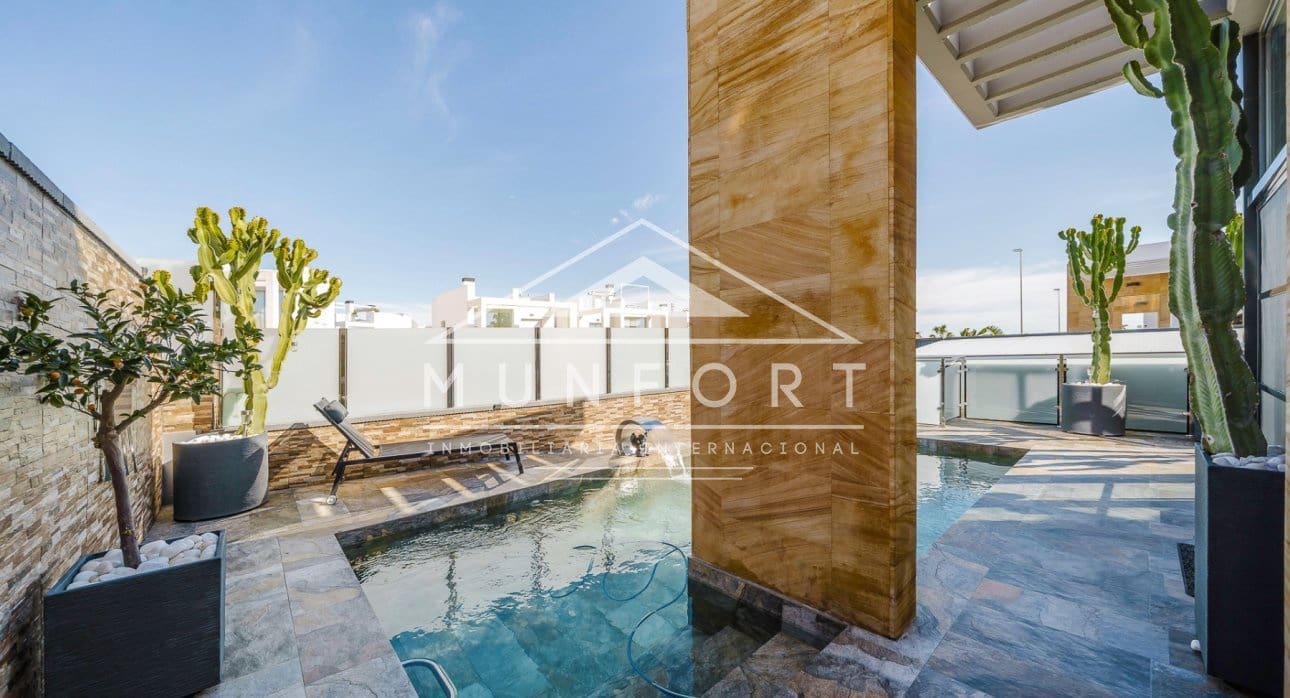 3 camera da letto Villa in vendita in Orihuela Costa con piscina - 575.000 € (Rif: 9592225)