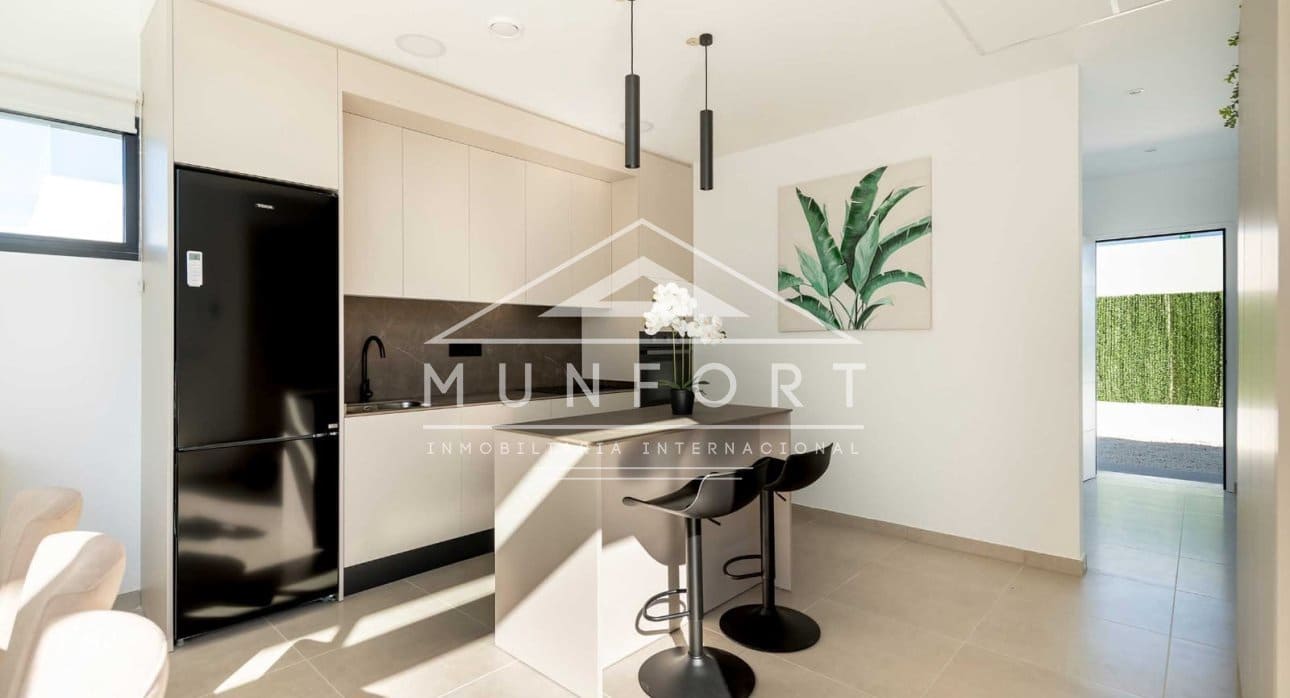 Chalet de 3 habitaciones en Calasparra en venta con piscina - 349.000 € (Ref: 9603065)