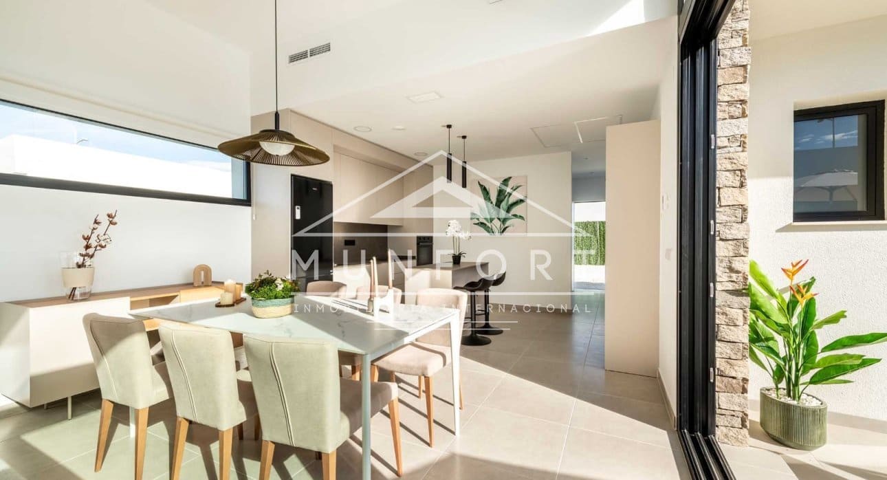 Chalet de 3 habitaciones en Calasparra en venta con piscina - 349.000 € (Ref: 9603065)