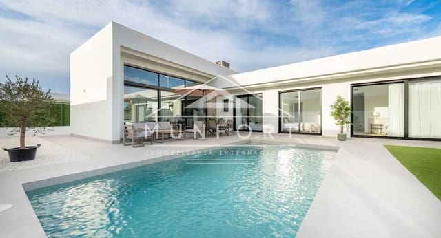 Chalet de 3 habitaciones en Calasparra en venta con piscina - 349.000 € (Ref: 9603065)