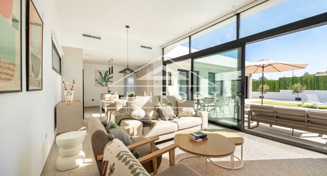 Chalet de 3 habitaciones en Calasparra en venta con piscina - 349.000 € (Ref: 9603065)