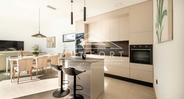 Chalet de 3 habitaciones en Calasparra en venta con piscina - 349.000 € (Ref: 9603065)