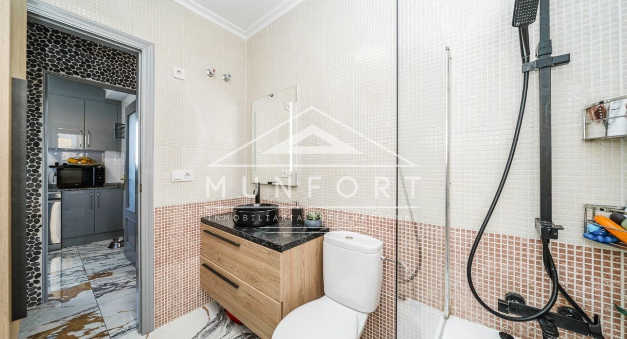 4 soveværelse Villa til salg i San Miguel de Salinas med swimmingpool - € 299.900 (Ref: 9605452)