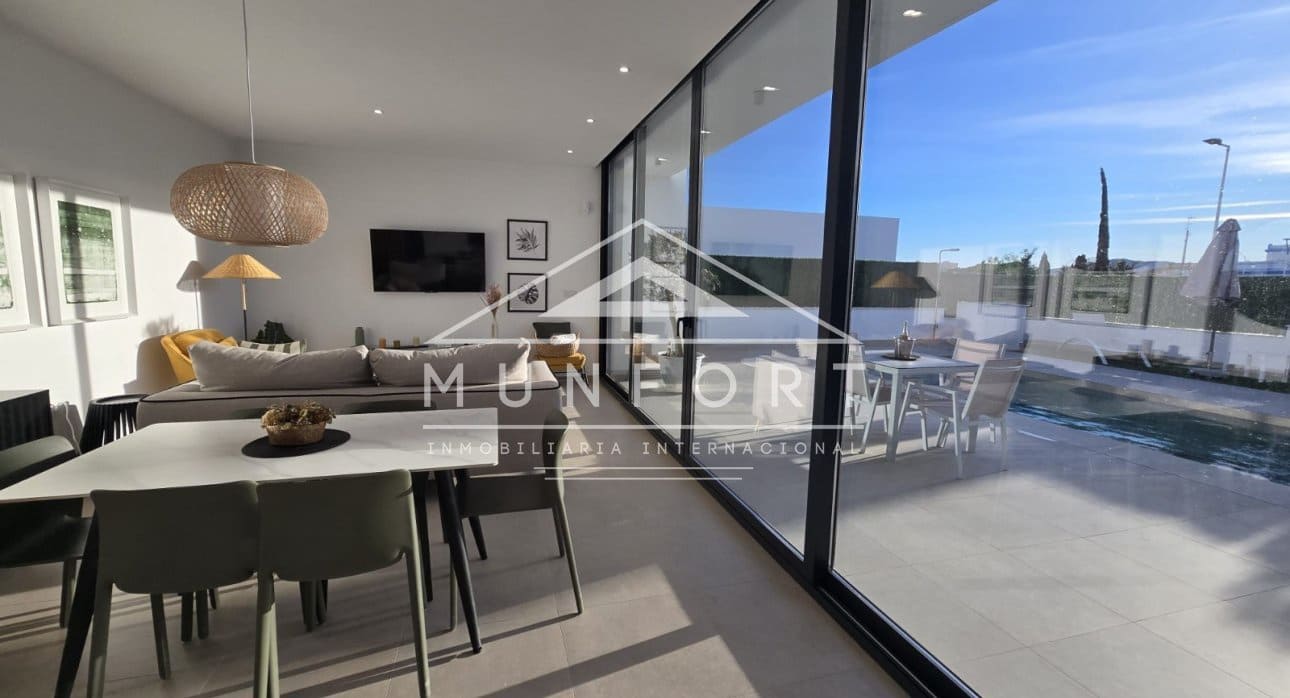 3 chambre Villa/Maison à vendre à Almeria ville avec piscine - 525 000 € (Ref: 9606859)