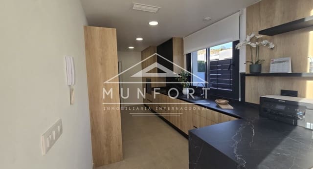 3 chambre Villa/Maison à vendre à Almería ville avec piscine - 525 000 € (Ref: 9606859)