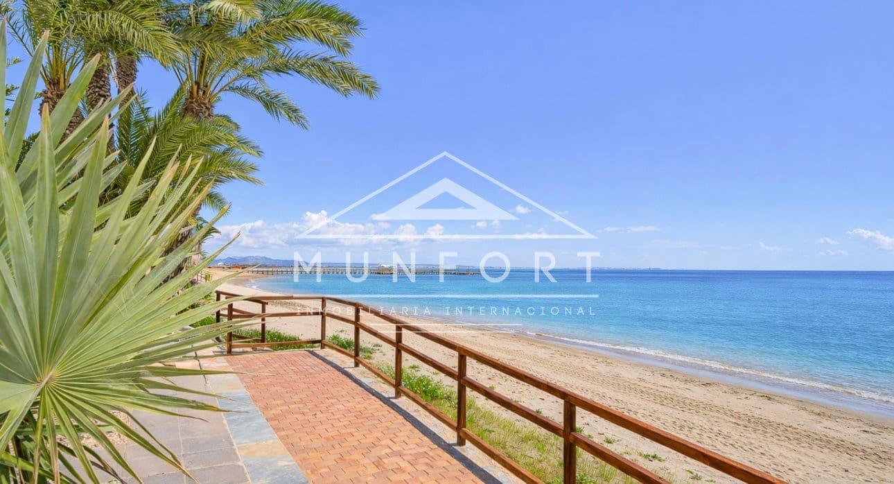 2 bedroom Apartment for sale in Los Urrutias - € 118,000 (Ref: 9609983)