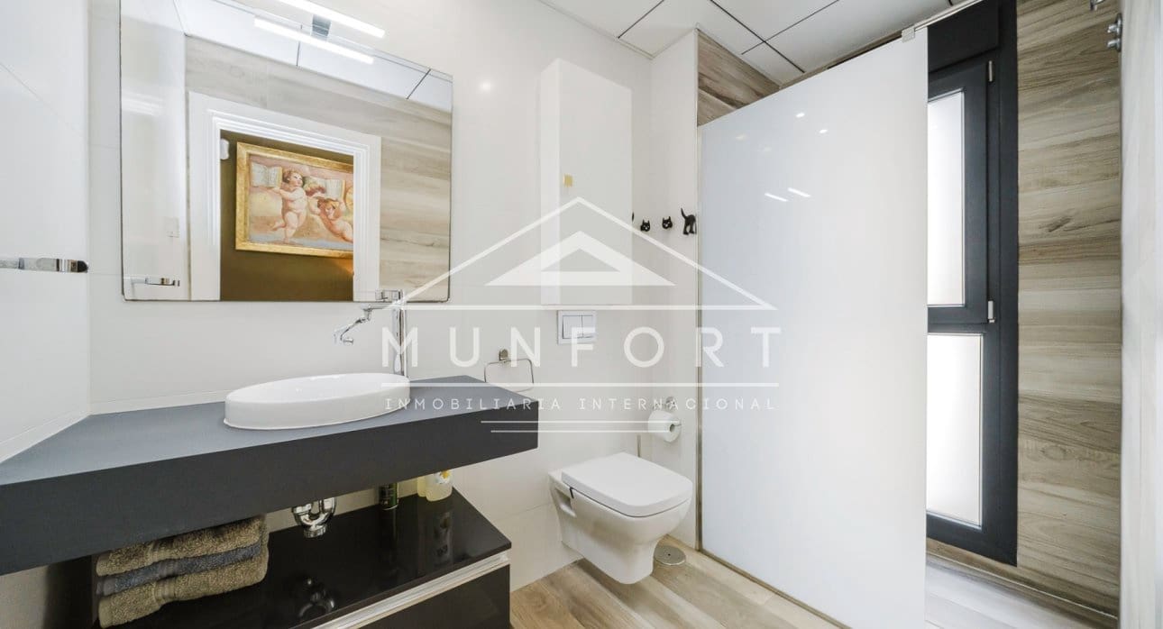 3 makuuhuone Huvila myytävänä paikassa Orihuela Costa mukana uima-altaan - 574 500 € (Ref: 9612043)