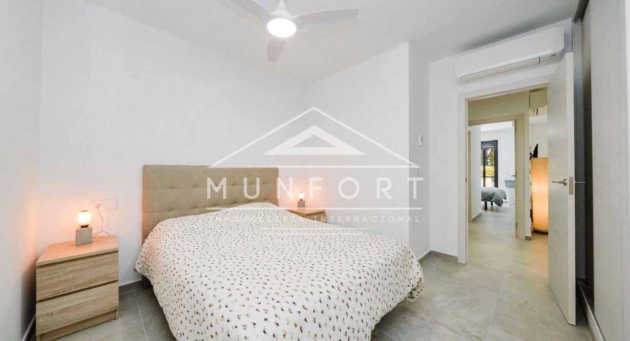 2 soveværelse Bungalow til salg i Santiago de la Ribera med swimmingpool - € 329.900 (Ref: 9614223)