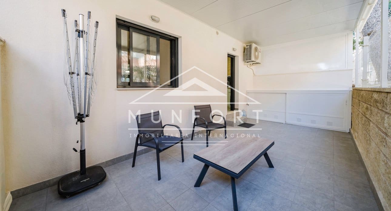 2 soveværelse Bungalow til salg i Santiago de la Ribera med swimmingpool - € 329.900 (Ref: 9614223)