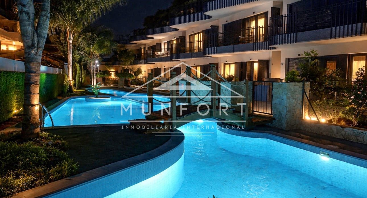 2 soveværelse Bungalow til salg i Santiago de la Ribera med swimmingpool - € 329.900 (Ref: 9614223)