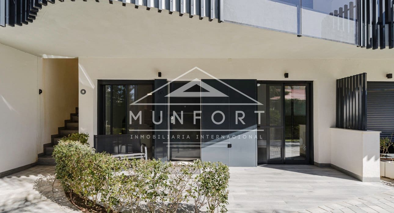 2 soveværelse Bungalow til salg i Santiago de la Ribera med swimmingpool - € 329.900 (Ref: 9614223)