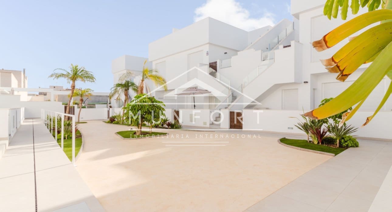 3 makuuhuone Bungalow myytävänä paikassa Pilar de la Horadada mukana uima-altaan - 395 900 € (Ref: 9617107)