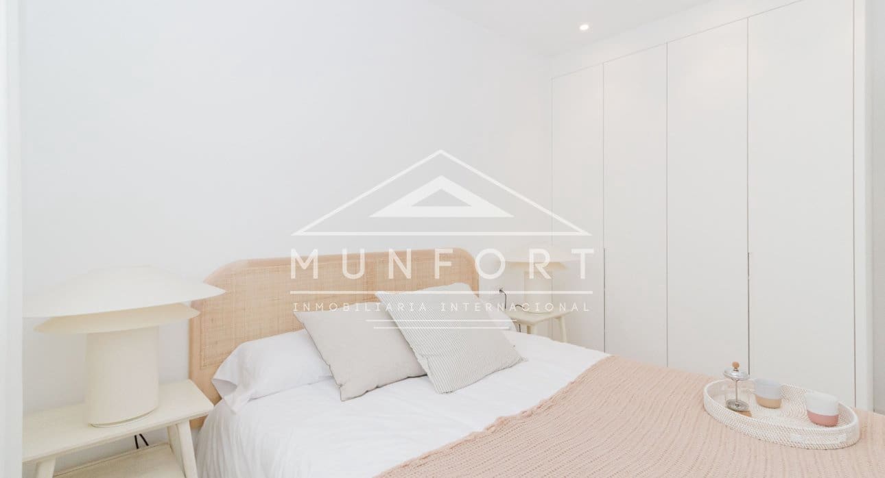 Bungalow de 3 habitaciones en Pilar de la Horadada en venta con piscina - 395.900 € (Ref: 9617107)