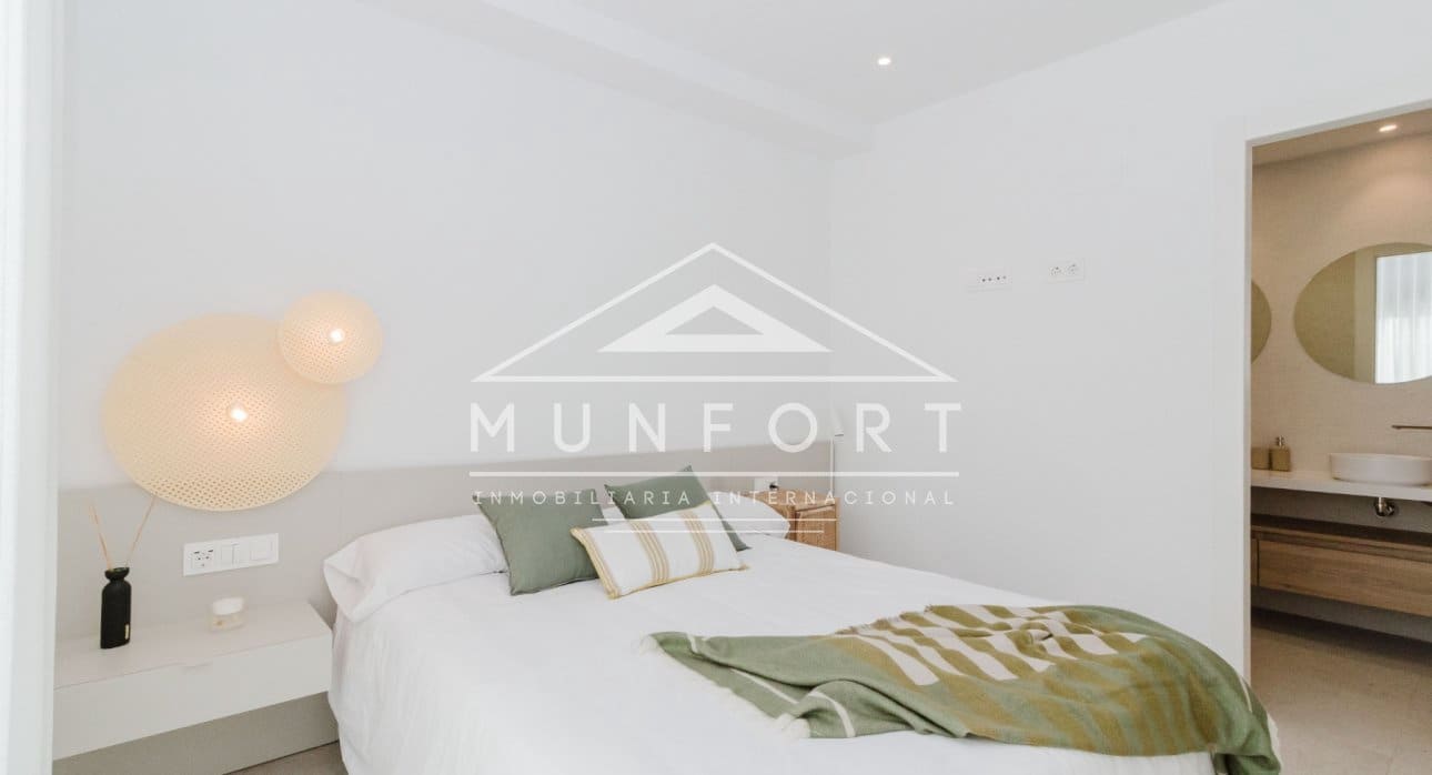 Bungalow de 3 habitaciones en Pilar de la Horadada en venta con piscina - 395.900 € (Ref: 9617107)