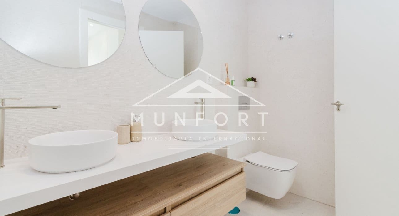 Bungalow de 3 habitaciones en Pilar de la Horadada en venta con piscina - 395.900 € (Ref: 9617107)