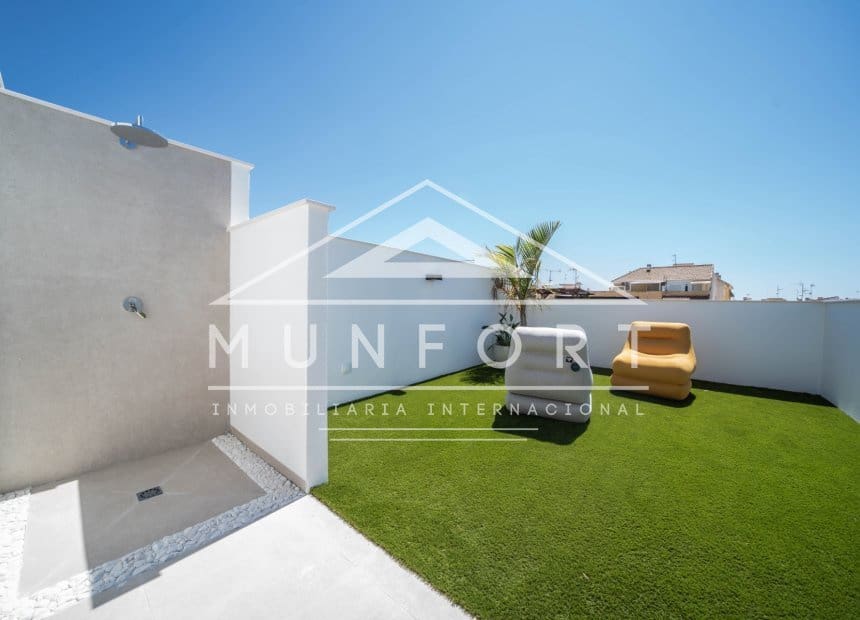 3 sypialnia Bungalow na sprzedaż w Pilar de la Horadada z basenem - 395 900 € (Ref: 9617107)