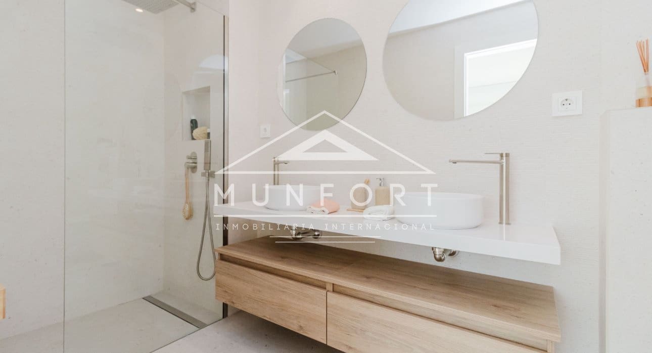 3 makuuhuone Bungalow myytävänä paikassa Pilar de la Horadada mukana uima-altaan - 334 900 € (Ref: 9617108)