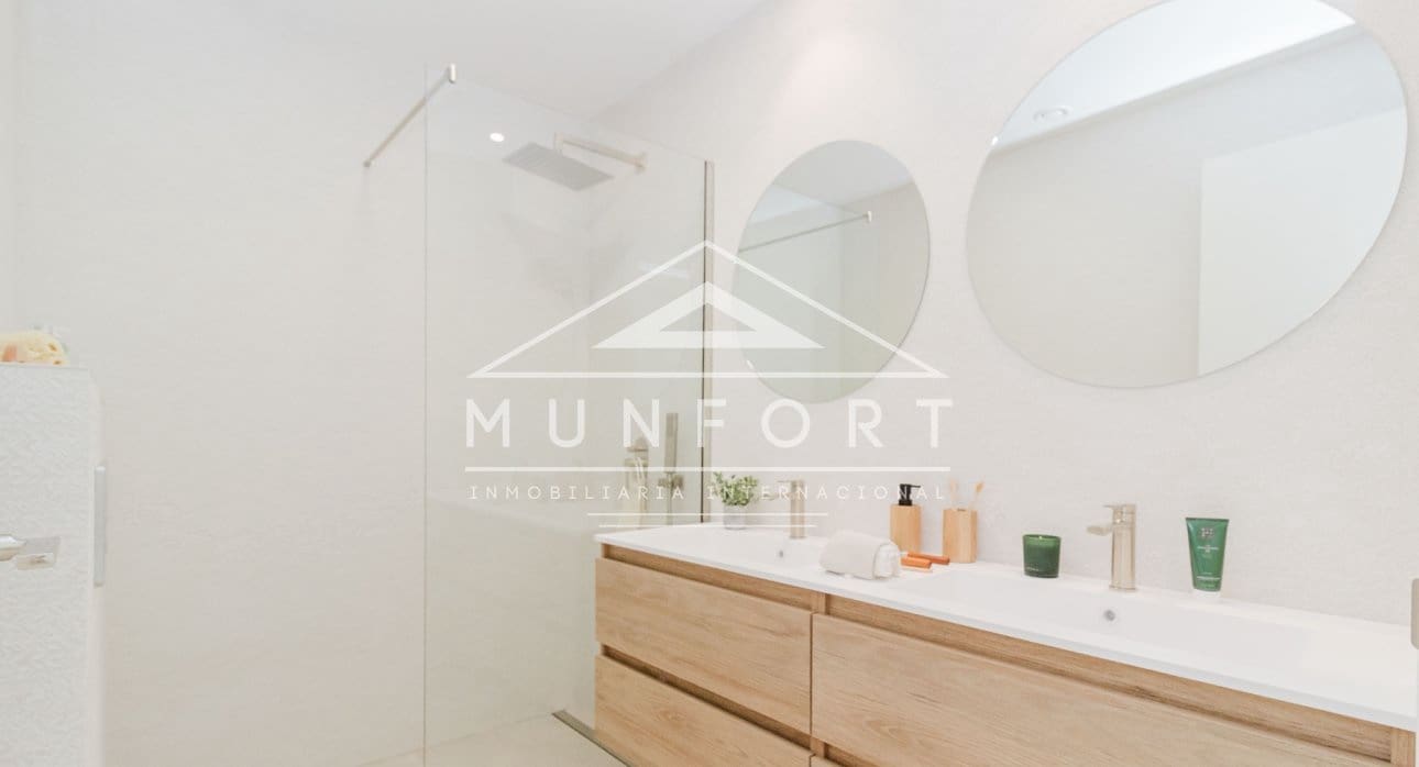 Bungalow de 3 habitaciones en Pilar de la Horadada en venta con piscina - 334.900 € (Ref: 9617108)