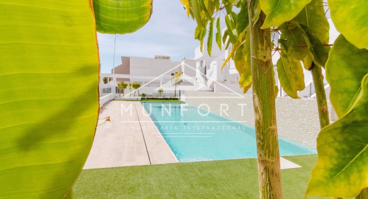 3 chambre Bungalow à vendre à Pilar de la Horadada avec piscine - 289 900 € (Ref: 9617109)