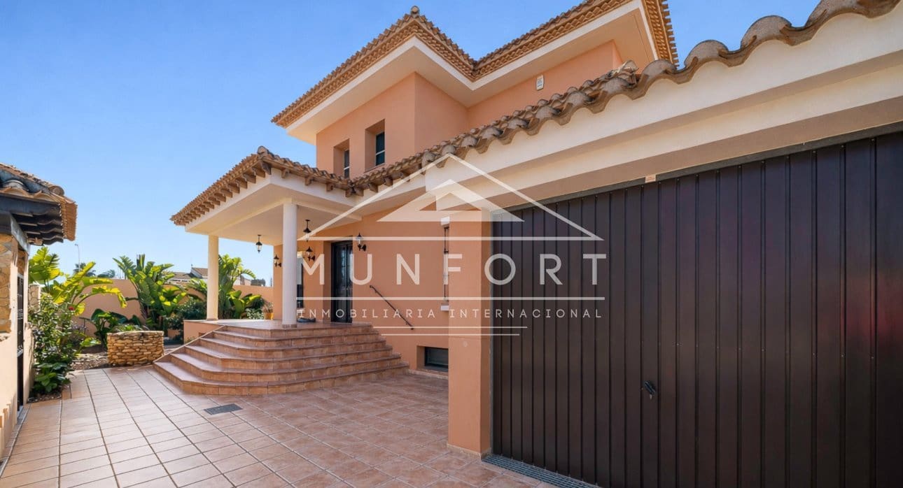 4 chambre Villa/Maison à vendre à San Javier avec piscine - 770 000 € (Ref: 9618109)