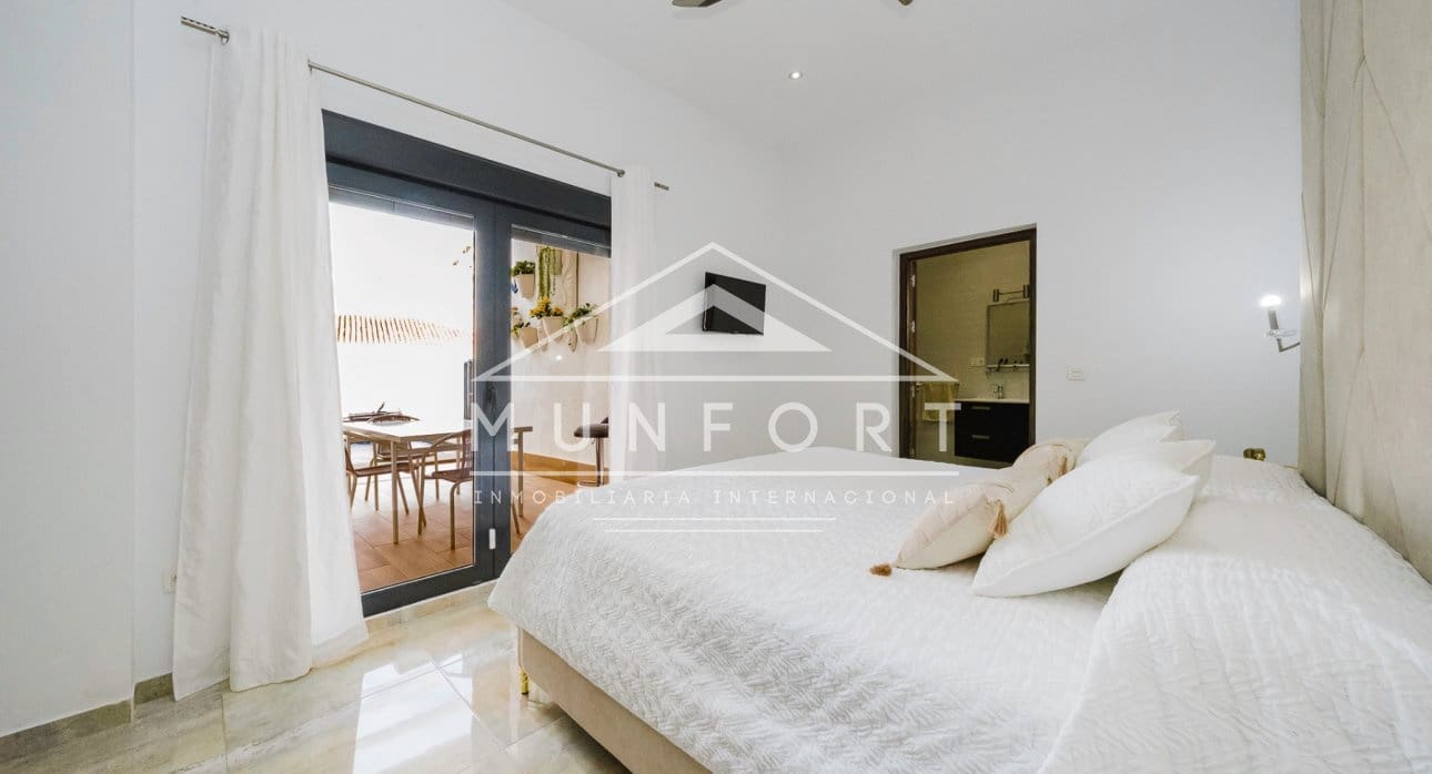 4 bedroom Villa for sale in Torre de la Horadada with pool - € 595,000 (Ref: 9618478)