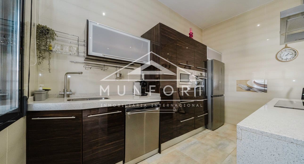 4 bedroom Villa for sale in Torre de la Horadada with pool - € 595,000 (Ref: 9618478)